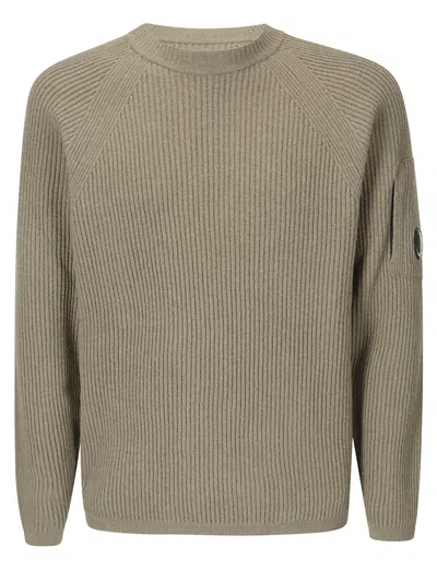 C.p. Company Lambswool Grs Crew Neck Full Knit In Walnut