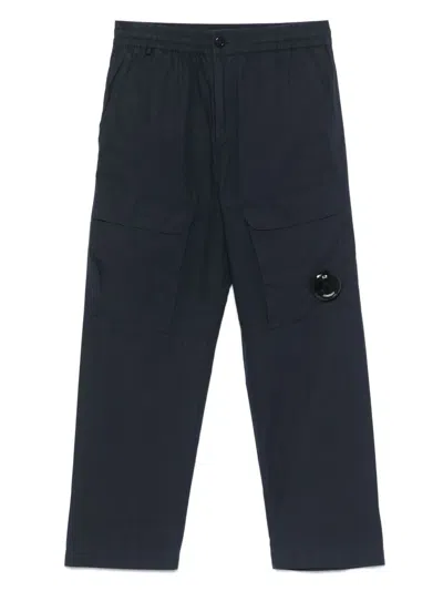 C.p. Company Lens-detail Cargo Pants In 蓝色