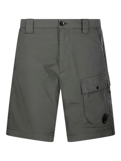 C.p. Company Lens-detail Cargo Shorts In Green