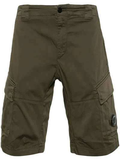 C.P. COMPANY LENS-DETAIL CARGO SHORTS