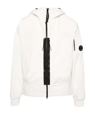 C.p. Company Lens-detail Hooded Jacket In White