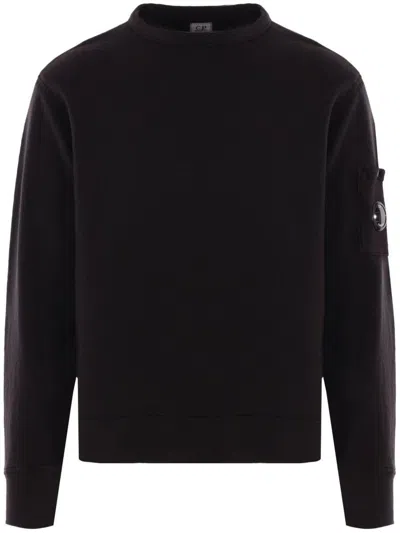 C.p. Company Men Logo Cotton Crewneck Sweatshirt In Black