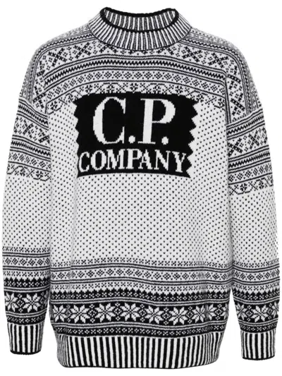 C.p. Company Logo-intarsia Sweater In Schwarz