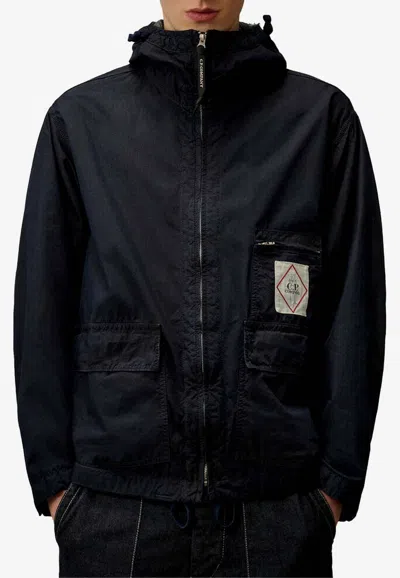 C.P. COMPANY LOGO PATCH ZIP-UP GOOGLE JACKET