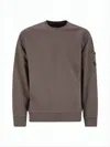 C.p. Company Long-sleeve Minimalist Cotton Sweatshirt With Distinctive Lens Detail In Gray