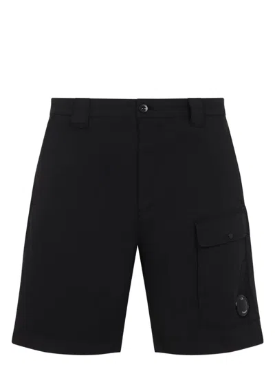 C.P. COMPANY MEN'S LOGO CARGO SHORTS