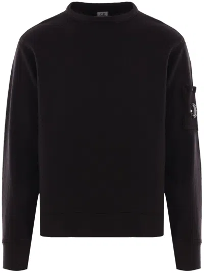 C.p. Company Men Logo Cotton Crewneck Sweatshirt In Black