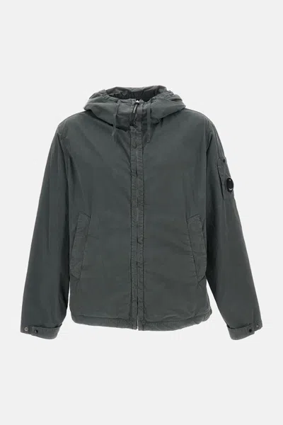C.p. Company Micro-reps Fabric Hooded Jacket With Iconic Lens Detail In Green