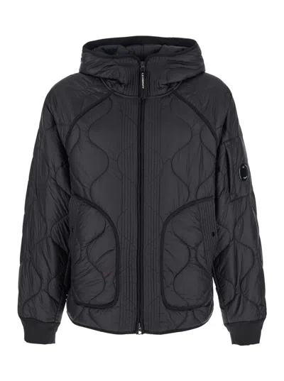C.P. COMPANY BLACK JACKET WITH FIXED HOOD AND LOGO PLAQUE ON THE SLEEVE IN TECH FABRIC MAN