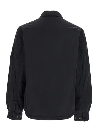 C.P. COMPANY BLACK JACKET WITH CLASSIC COLLAR AND LOGO PLAQUE ON THE SLEEVE IN TECH FABRIC MAN