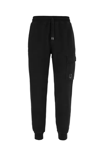 C.p. Company Pantaloni In Black