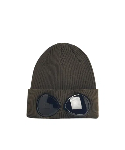 C.p. Company Rib Knitted Hat In Black