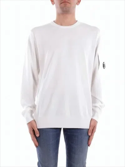 C.P. COMPANY SOLID WHITE MINIMALIST SWEATER WITH UNIQUE LENS DETAIL