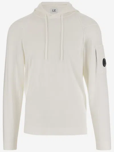 C.P. COMPANY WHITE LONG SLEEVES LOGO HOODIE