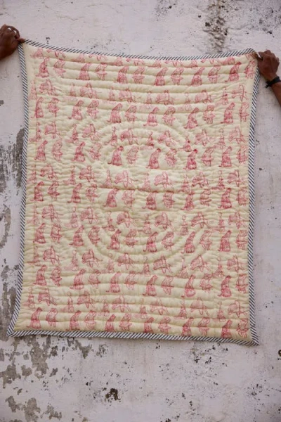 Cqc La Circus Baby Quilt In Neutral