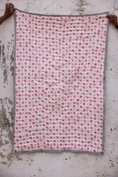 Cqc La Pink Elephant Baby Quilt