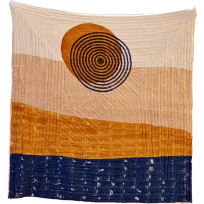 Cqc La Spiral Sunset Quilt In Cream, Orange, Navy