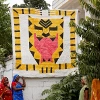 Cqc La Tiger Quilt With Two Shams, King In Multi