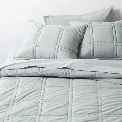 Crate & Barrel Favorite Washed Organic Cotton Percale Mist Blue King Comforter