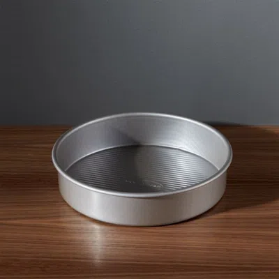 Crate & Barrel Usa Pan Pro Line Nonstick Round Cake Pan In Gray