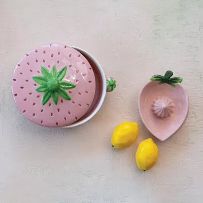 Creative Co-op Hand-painted Stoneware Strawberry Shaped Juicer, Pink & Green