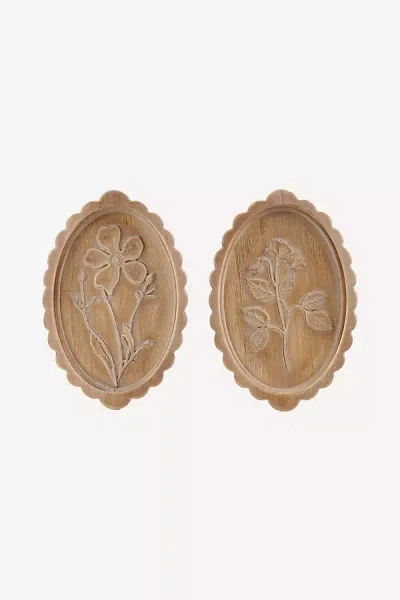 Creative Co-op Scalloped Floral Wood Gallery Wall Charm