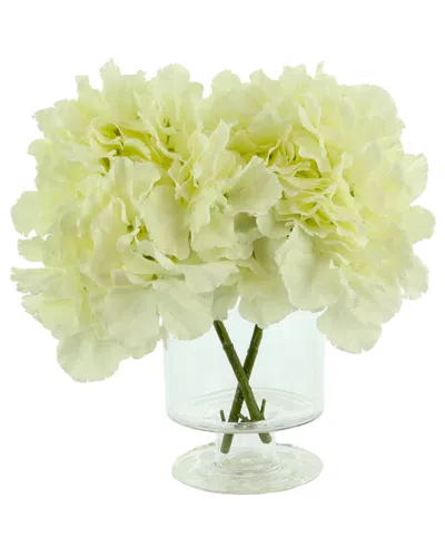 Creative Displays White Hydrangeas Arranged In A Clear Glass Vase