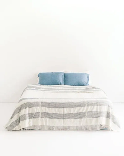 Creative Women 3 Panel Dotted Cotton Blanket In Multi