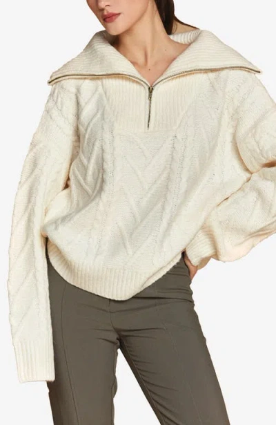 Crescent Front Zip Chunky Cable Knit Sweater In Pearl