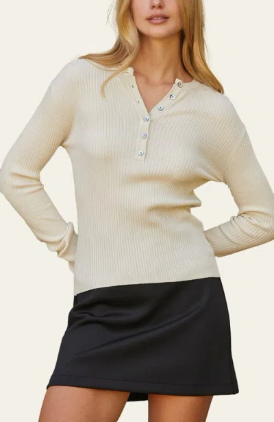 Crescent Henley Knit Top In Cream