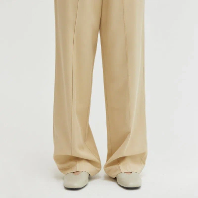 Crescent Janette Pleated Trousers In Gold