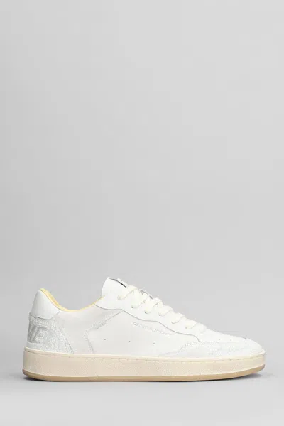 Crime Chelsea Sneakers In White
