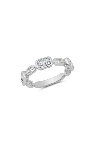 Crislu Radiant Frozen Link Ring In Metallic