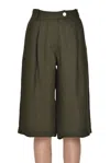 Cristina Bonfanti Linen Bermuda In Olive Green