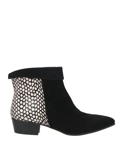 Cristina Millotti Woman Ankle Boots Black Size 8 Leather