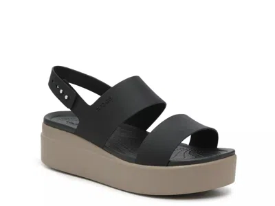 CROCS CROCS BROOKLYN LOW WEDGE SANDAL