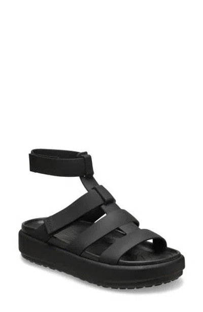 Crocs Brooklyn Luxe Gladiator In Black/black