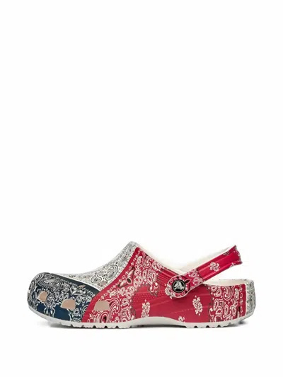 Crocs Classic Bandana Mules In Burgundy