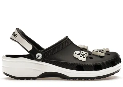 Pre-owned Crocs Classic Clog Mastermind Sneakers In Black/white