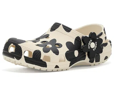 Crocs Classic Clogs With Patterns And Graphics (little Kid/big Kid) Kid's Shoes Summit White/black: 11 Lit