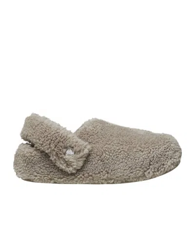 Crocs Classic Cozzzy Slippers In Brown