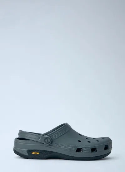 Crocs Classic Exp Clogs In Gray