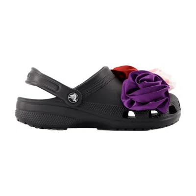 Crocs Classic Rosette Clog; Black, W10/m8