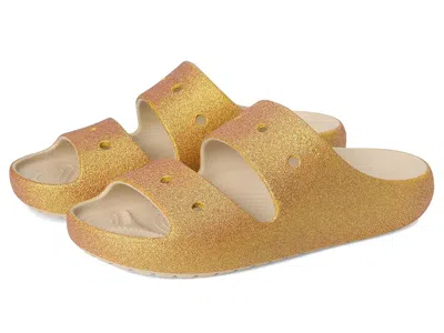 Crocs Classic Shoes Sandstone : In Brown