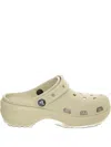 Crocs Contoured Platform Clog Sandals In Green