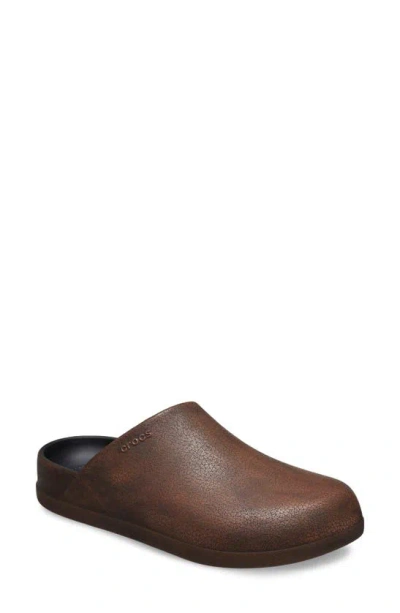 Crocs Dylan Burnished Clog In Mocha