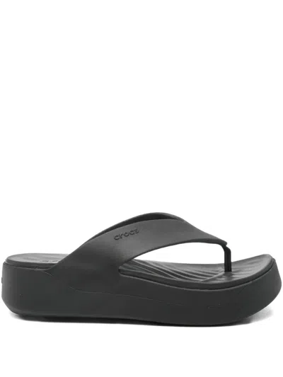 Crocs Getaway Platform Flip Flops In Black