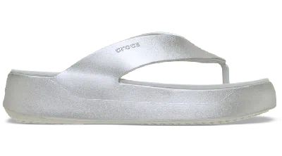 Crocs Getaway Platform Metallic Flip In Silver