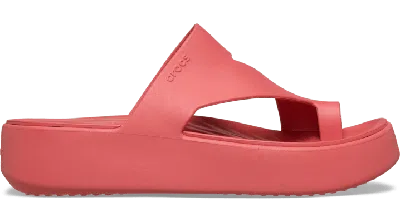 Crocs Getaway Platform Toe Loop In Red