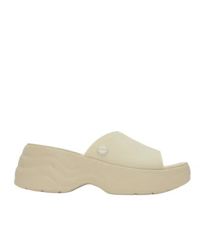 Crocs Logo Details Slippers In Nude
